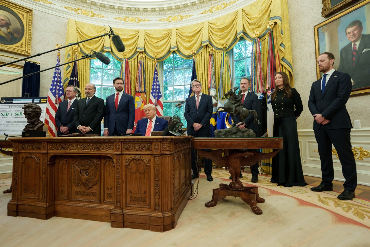 President Donald Trump is joined by Secretary of Commerce Howard Lutnick, Vice President JD Vance, British Ambassador Peter Mandelson, U.S. Trade Representative Jamieson Greer, and Secretary of Agriculture Brooke Rollins, while announcing a trade agreement with the U.K., Thursday, May 8, 2025, in the Oval Office. (Official White House Photo by Emily J. Higgins)