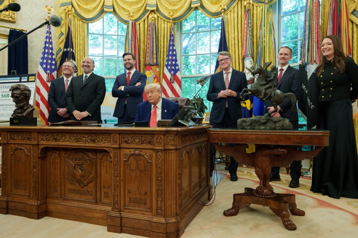 President Donald Trump is joined by Secretary of Commerce Howard Lutnick, Vice President JD Vance, British Ambassador Peter Mandelson, U.S. Trade Representative Jamieson Greer, and Secretary of Agriculture Brooke Rollins, while announcing a trade agreement with the U.K., Thursday, May 8, 2025, in the Oval Office. (Official White House Photo by Emily J. Higgins)