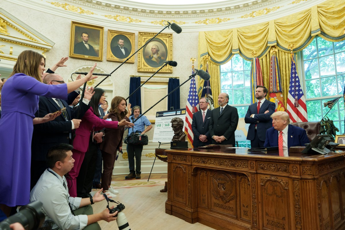 President Donald Trump is joined by Secretary of Commerce Howard Lutnick, Vice President JD Vance, British Ambassador Peter Mandelson, U.S. Trade Representative Jamieson Greer, and Secretary of Agriculture Brooke Rollins, while announcing a trade agreement with the U.K., Thursday, May 8, 2025, in the Oval Office. (Official White House Photo by Emily J. Higgins)