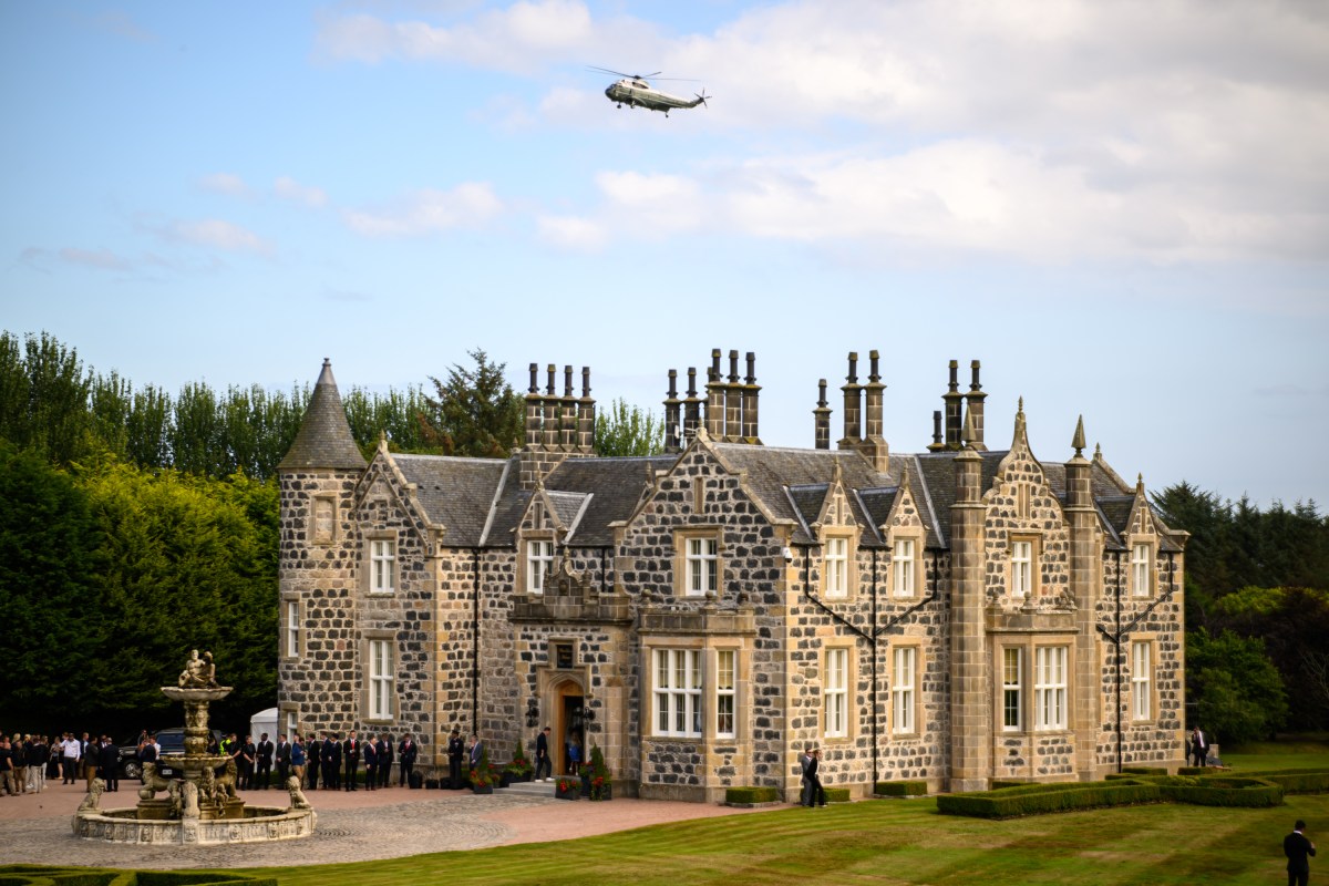 Marine One arrives at Trump International Golf Links Aberdeen, Tuesday, July 29, 2025, in Aberdeen, Scotland. (Official White House Photo by Daniel Torok)