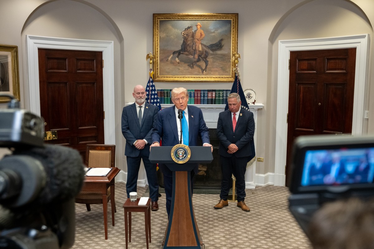 President Donal Trump signs the VA Home Loan Program Reform Act, Wednesday, July 30, 2025, in the Roosevelt Room. (Official White House Photo by Joyce N. Boghosian)