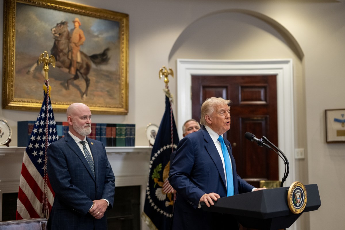 President Donal Trump signs the VA Home Loan Program Reform Act, Wednesday, July 30, 2025, in the Roosevelt Room. (Official White House Photo by Molly Riley)