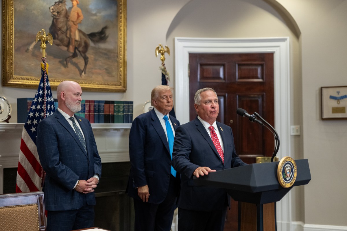 President Donal Trump signs the VA Home Loan Program Reform Act, Wednesday, July 30, 2025, in the Roosevelt Room. (Official White House Photo by Molly Riley)