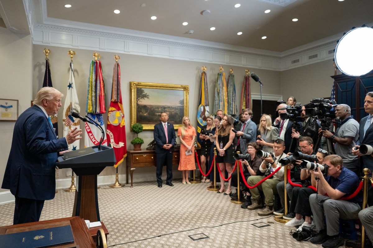 President Donal Trump signs the VA Home Loan Program Reform Act, Wednesday, July 30, 2025, in the Roosevelt Room. (Official White House Photo by Molly Riley)