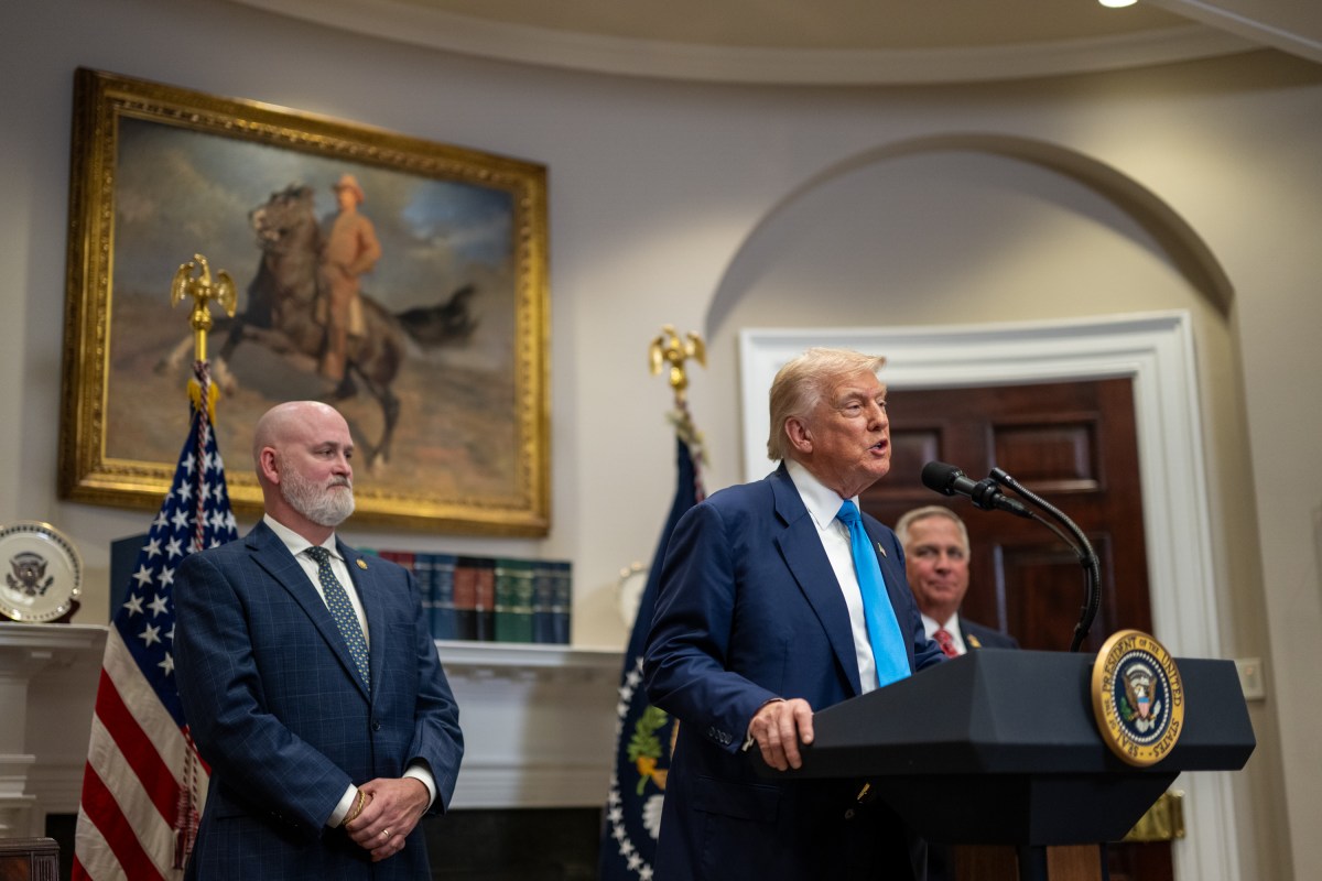 President Donal Trump signs the VA Home Loan Program Reform Act, Wednesday, July 30, 2025, in the Roosevelt Room. (Official White House Photo by Molly Riley)