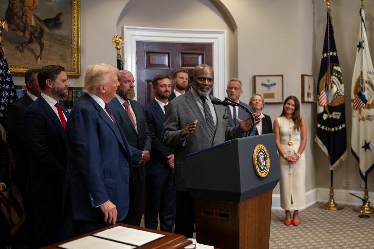 Laurence Taylor delivers remarks at a Sports Council announcement event, Thursday, July 31, 2025, in the Roosevelt Room of the White House. (Official White House Photo by Daniel Torok)