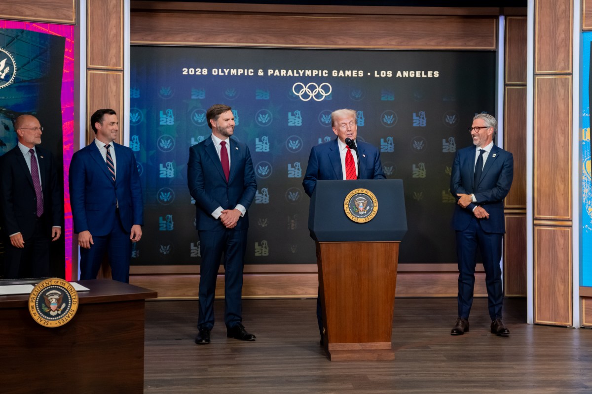 President Donald Trump signs an executive order creating a task force for the 2028 Los Angeles Olympics, Tuesday, August 5, 2025, in the South Court Auditorium of the Eisenhower Executive Office Building at the White House. Vice President JD Vance attends. (Official White House Photo by Emily J. Higgins.)