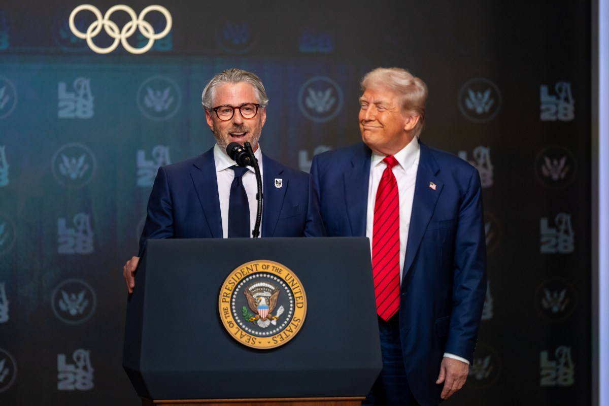 President Donald Trump signs an executive order creating a task force for the 2028 Los Angeles Olympics, Tuesday, August 5, 2025, in the South Court Auditorium of the Eisenhower Executive Office Building at the White House. Vice President JD Vance attends. (Official White House Photo by Emily J. Higgins.)