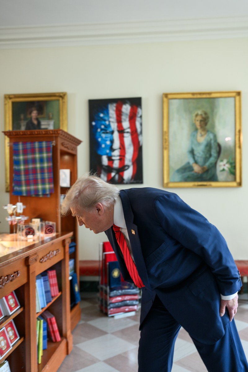 President Donald Trump visits the gift shop in the East Wing of the White House, Tuesday, August 5, 2025. (Official White House Photo by Molly Riley)