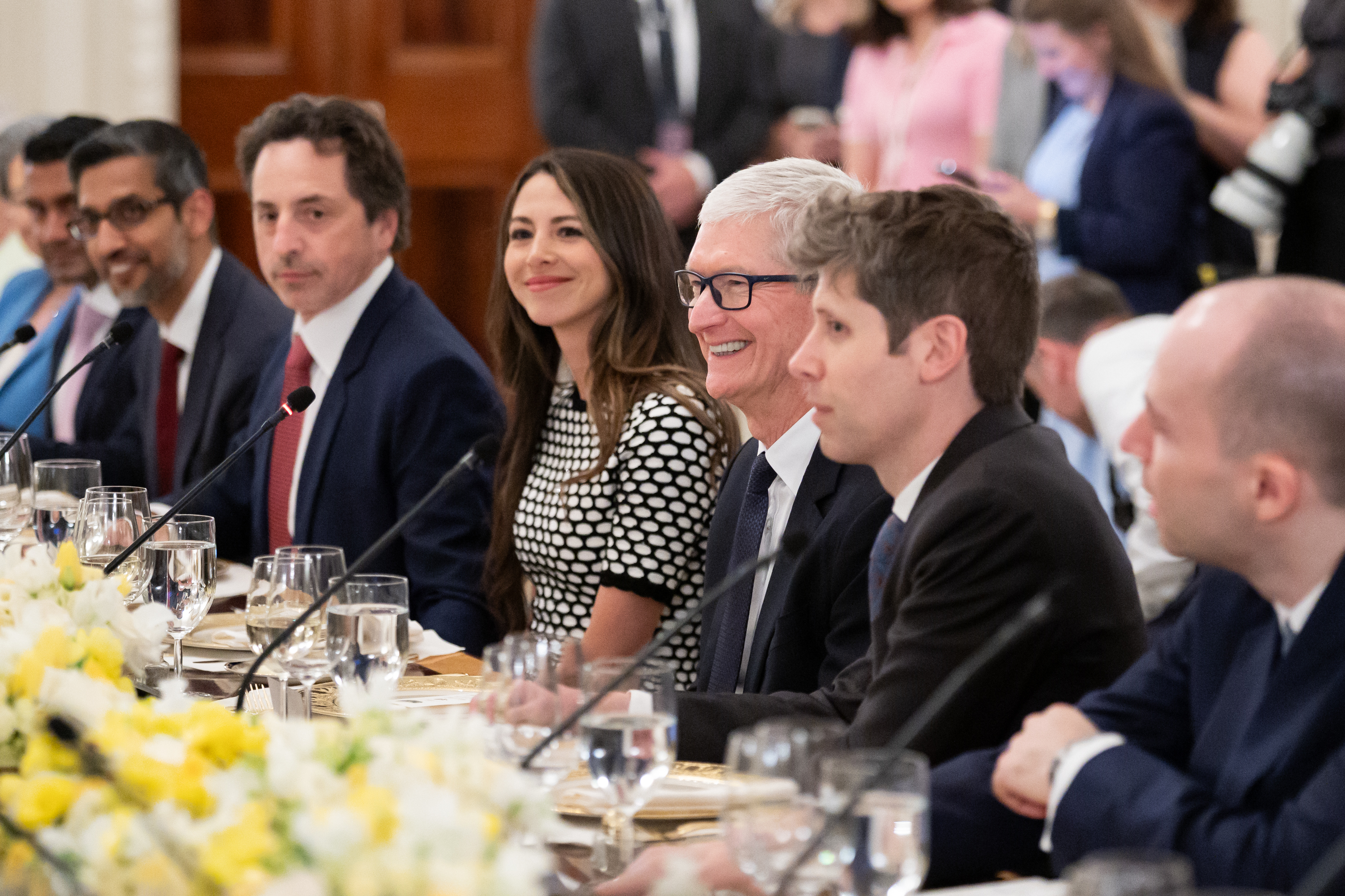 President Donald Trump and First Lady Melania Trump  hosts a business and technology leaders for a dinner in the newly renovated White House Rose Garden, Thursday, September 4, 2025. (Official White House Photo by Andrea Hanks)