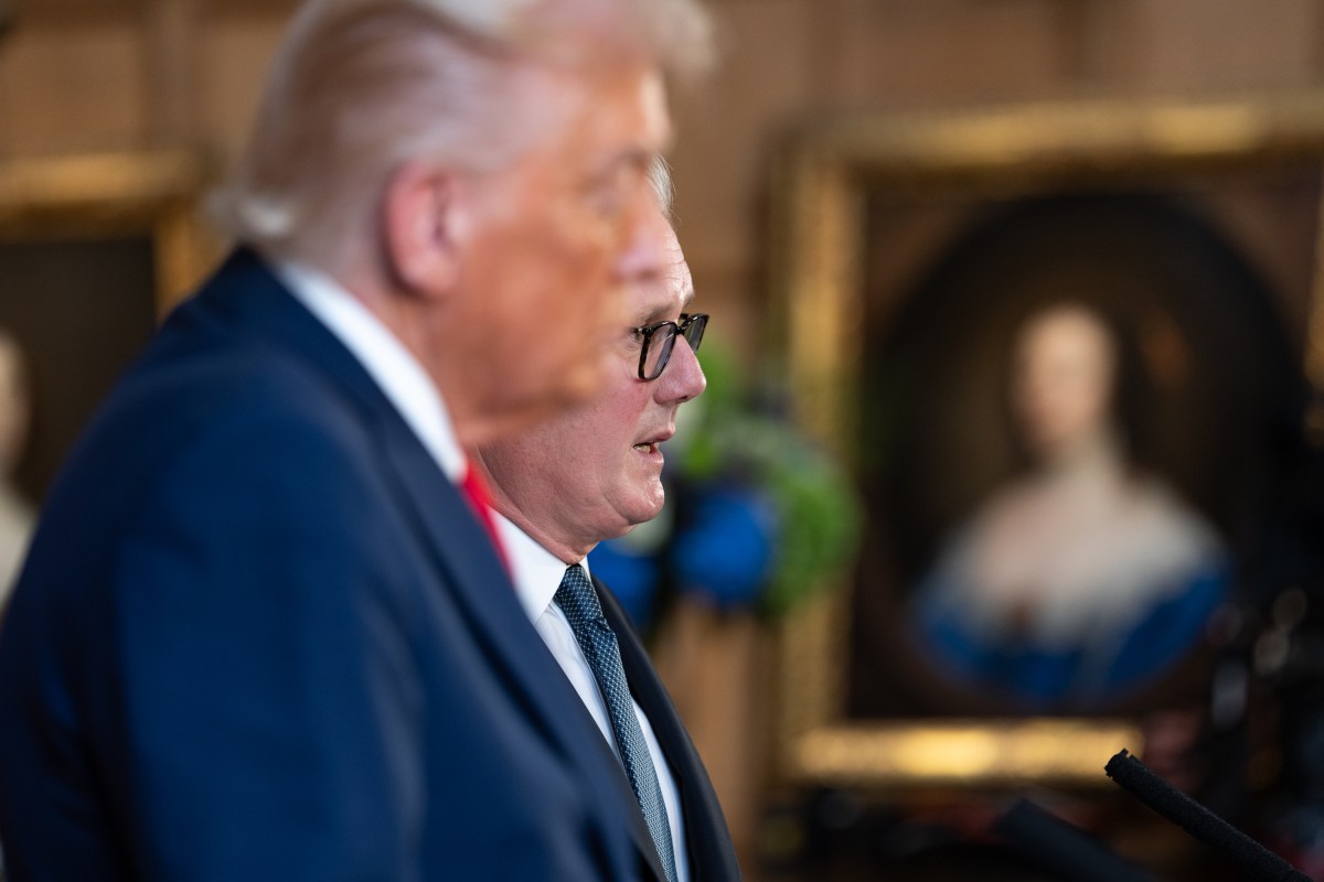 President Donald Trump and UK Prime Minister Keir Starmer hold a press conference at Chequers at the conclusion of a state visit on Thursday, September 18, 2025 in Aylesbury, England. (Official White House Photo by Andrea Hanks)