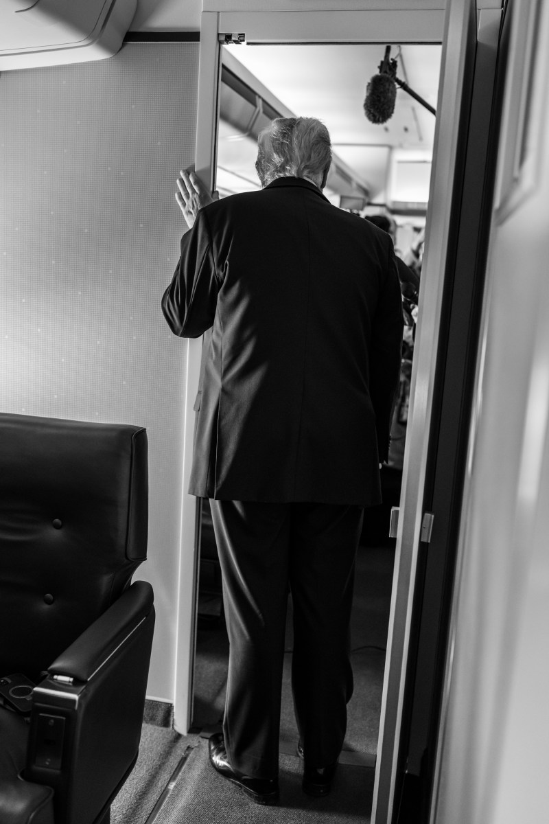 President Donald Trump speaks with members of the media on board Air Force One en route to London Stansted Airport in London, England, Tuesday, September 16, 2025. (Official White House Photo by Daniel Torok)
