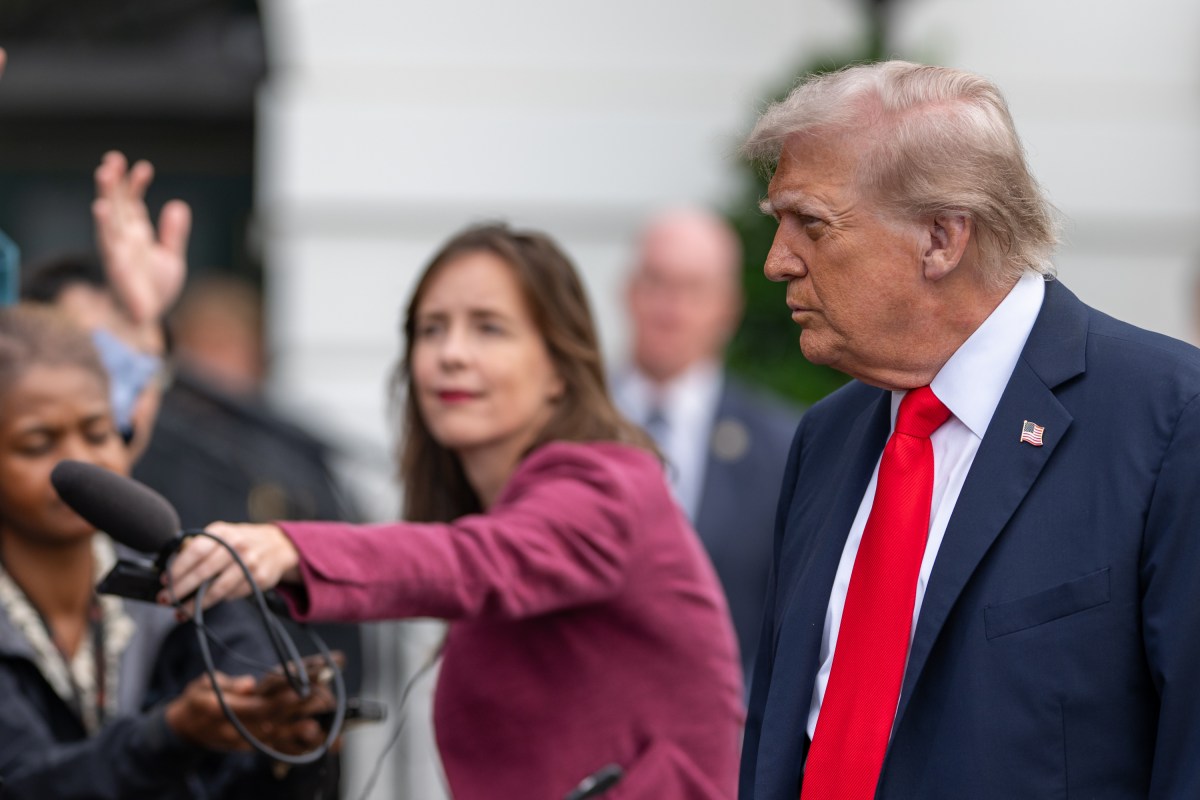 The President departs the White House and gaggles with the press on the South Lawn before boarding HMX-1 to begin traveling to the United Kingdom on Tuesday, September 15th, 2025. (Official White House Photo by Harrison Koeppel)