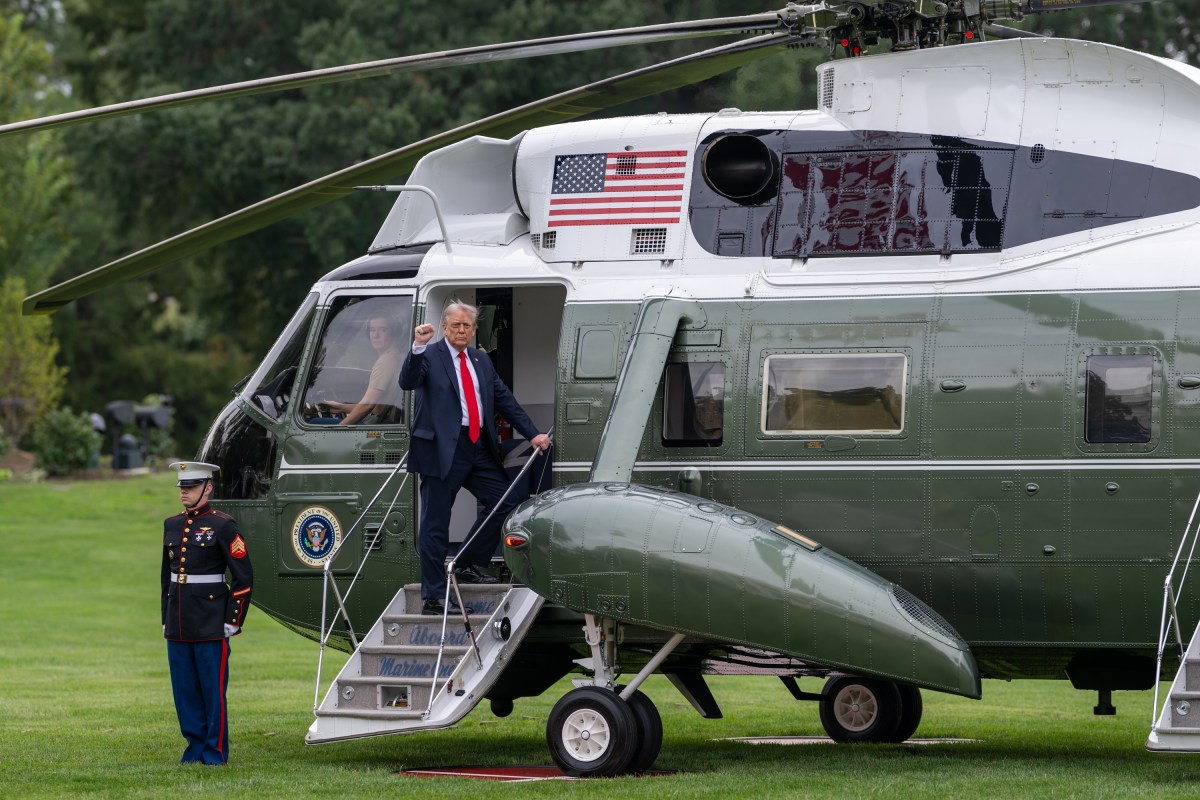 The President departs the White House and gaggles with the press on the South Lawn before boarding HMX-1 to begin traveling to the United Kingdom on Tuesday, September 15th, 2025. (Official White House Photo by Harrison Koeppel)
