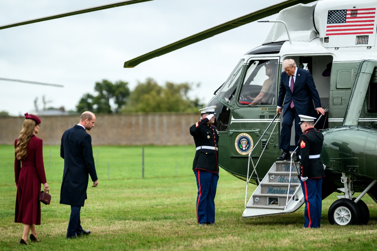 President Donald Trump and First Lady Melania Trump are greeted by the Prince and Princess of Wales, William and Katherine, at the landing zone at Windsor Castle in Windsor, England on Wednesday, September 17, 2025. (Official White House Photo by Daniel Torok)