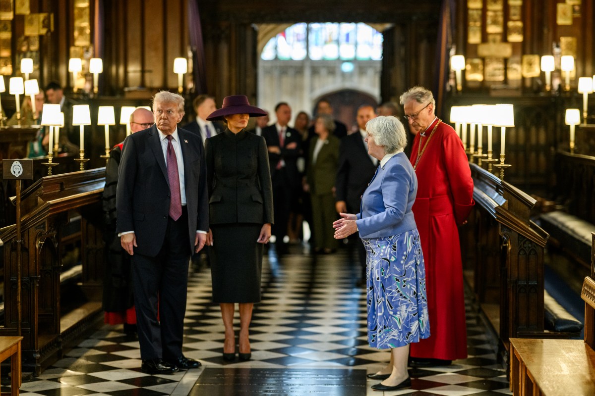 President Donald Trump and First Lady Melania Trump visit St. George’s Chapel at Windsor Castle in Windsor, England on Wednesday, September 17, 2025. (Official White House Photo by Daniel Torok)