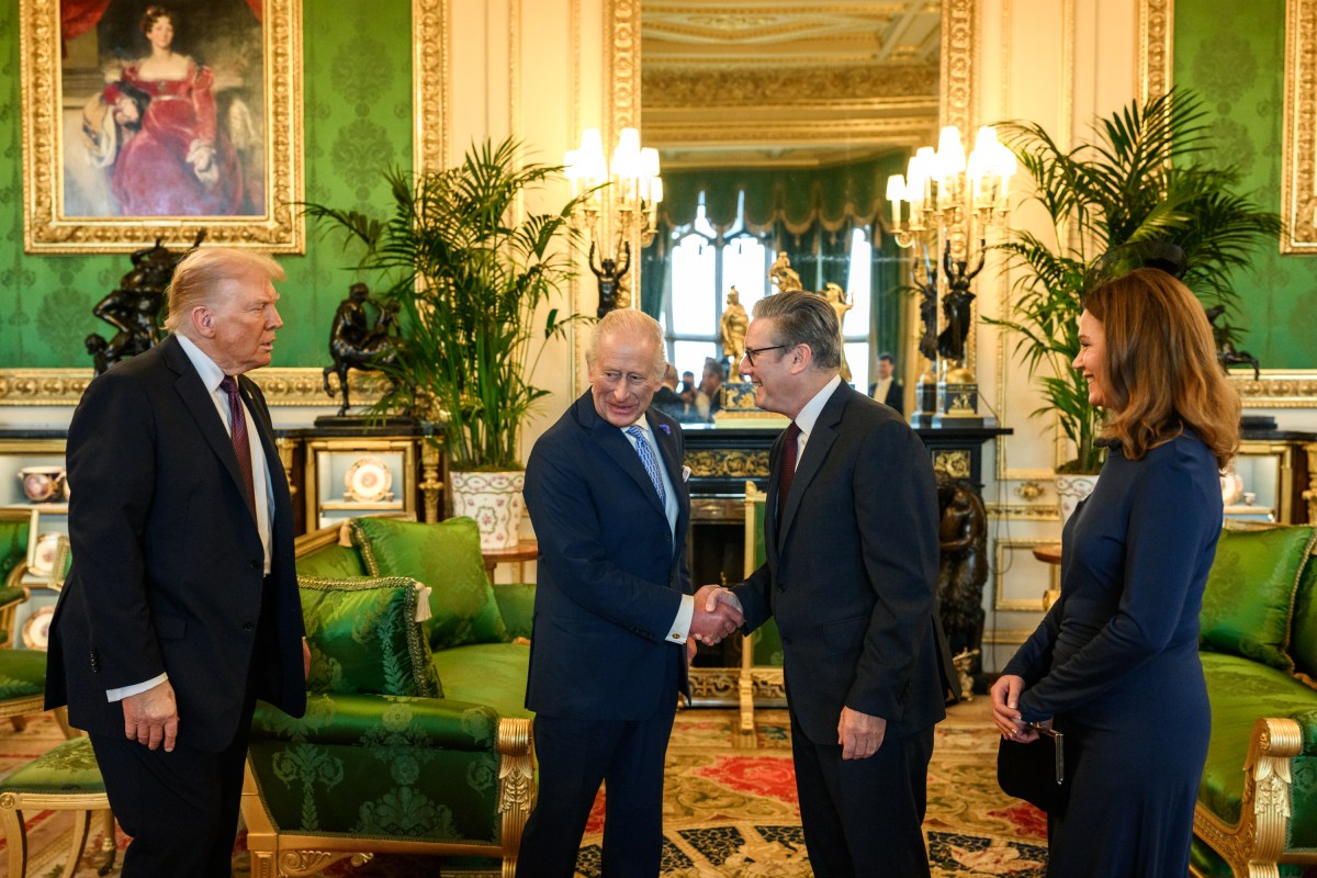 President Donald Trump and King Charles III greet U.K. Prime Minister Keir Starmer and his wife Victoria in the Green Drawing Room at Windsor Castle in Windsor, England on Wednesday, September 17, 2025. (Official White House Photo by Daniel Torok)