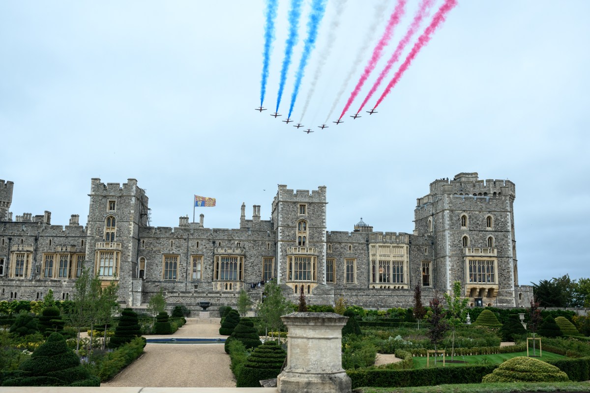 President Donald Trump, First Lady Melania Trump, King Charles III and Queen Camilla view a Beating Retreat military ceremony and flyover by the Royal Air Force Aerobatic Team (Red Arrows) at Windsor Castle in Windsor, England on Wednesday, September 17, 2025. (Official White House Photo by Daniel Torok)