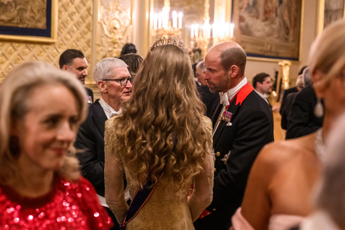 President Donald Trump and First Lady Melania Trump attend a State Banquet with King Charles III and Queen Camilla at Windsor Castle in Windsor, England on Wednesday, September 17, 2025. (Official White House Photo by Daniel Torok)