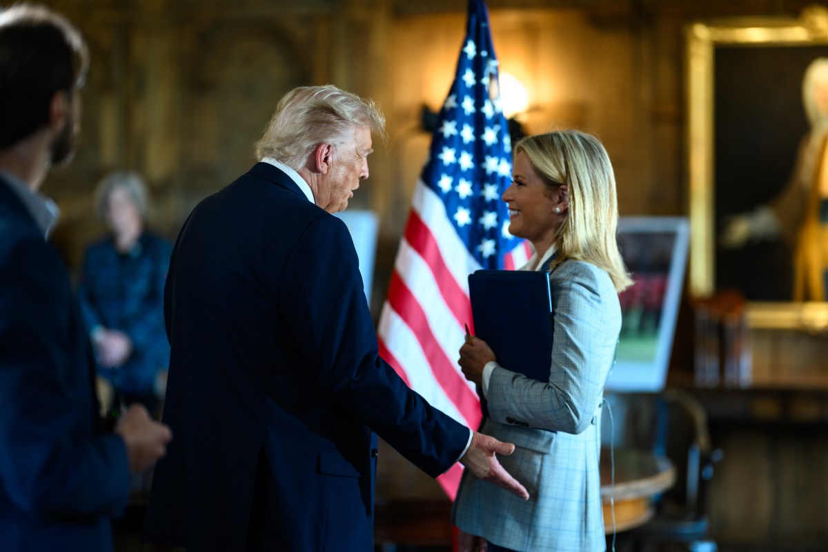 President Donald Trump participates in an interview with Martha MacCallum of Fox News at Chequers, the prime minister’s house in Buckinghamshire, England, on Thursday, September 18, 2025. (Official White House Photo by Daniel Torok)