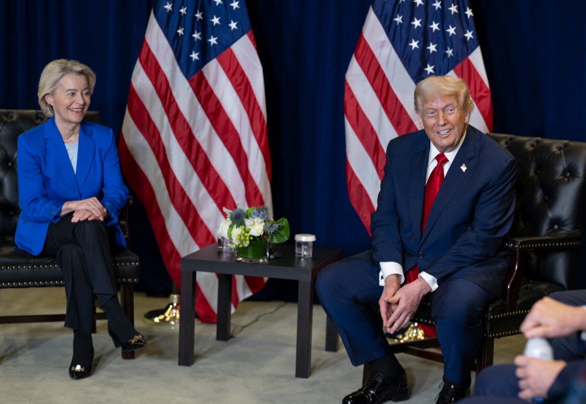 President Donald Trump participates in a pull-aside meeting with Ursula von der Leyen, President of the European Commission, at the United Nations Headquarters in New York City, Tuesday, September 23, 2025. (Official White House Photo by Daniel Torok)