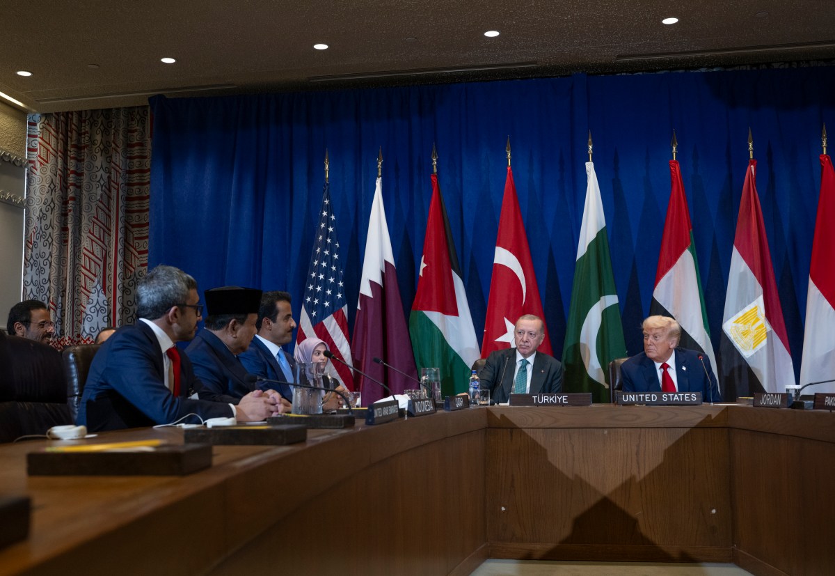 President Donald Trump participates in a multilateral meeting with Turkish President Tayyip Erdogan, and others 
at the United Nations Headquarters in New York City, Tuesday, September 23, 2025. (Official White House Photo by Daniel Torok)