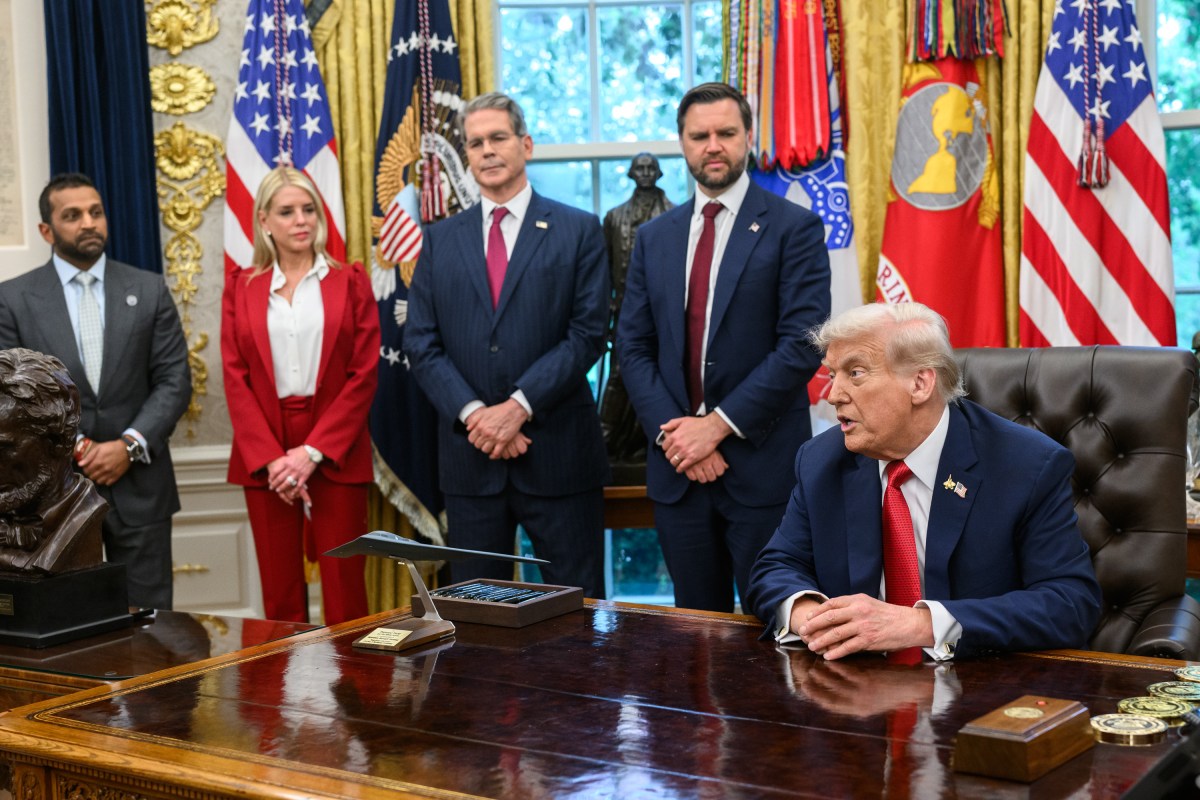 President Donald Trump answers question from the media while signing proclamations and executive orders, Thursday, September 25, 2025, in the Oval Office. (Official White House Photo by Joyce N. Boghosian)