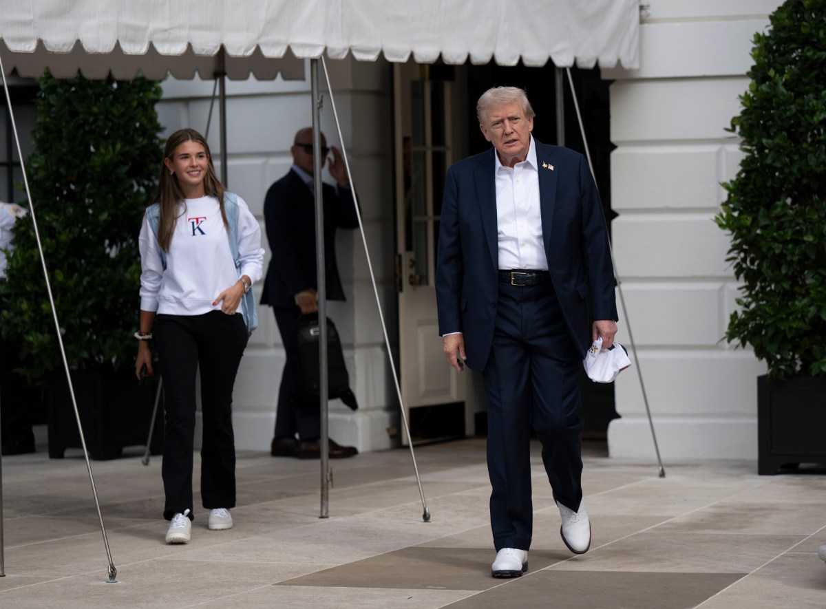 President Donald Trump and Kai Trump walk out to board Marine One on the South Lawn of the White House, Friday, September 26, 2025, en route Joint Base Andrews, Maryland. (Official White House Photo by Molly Riley)