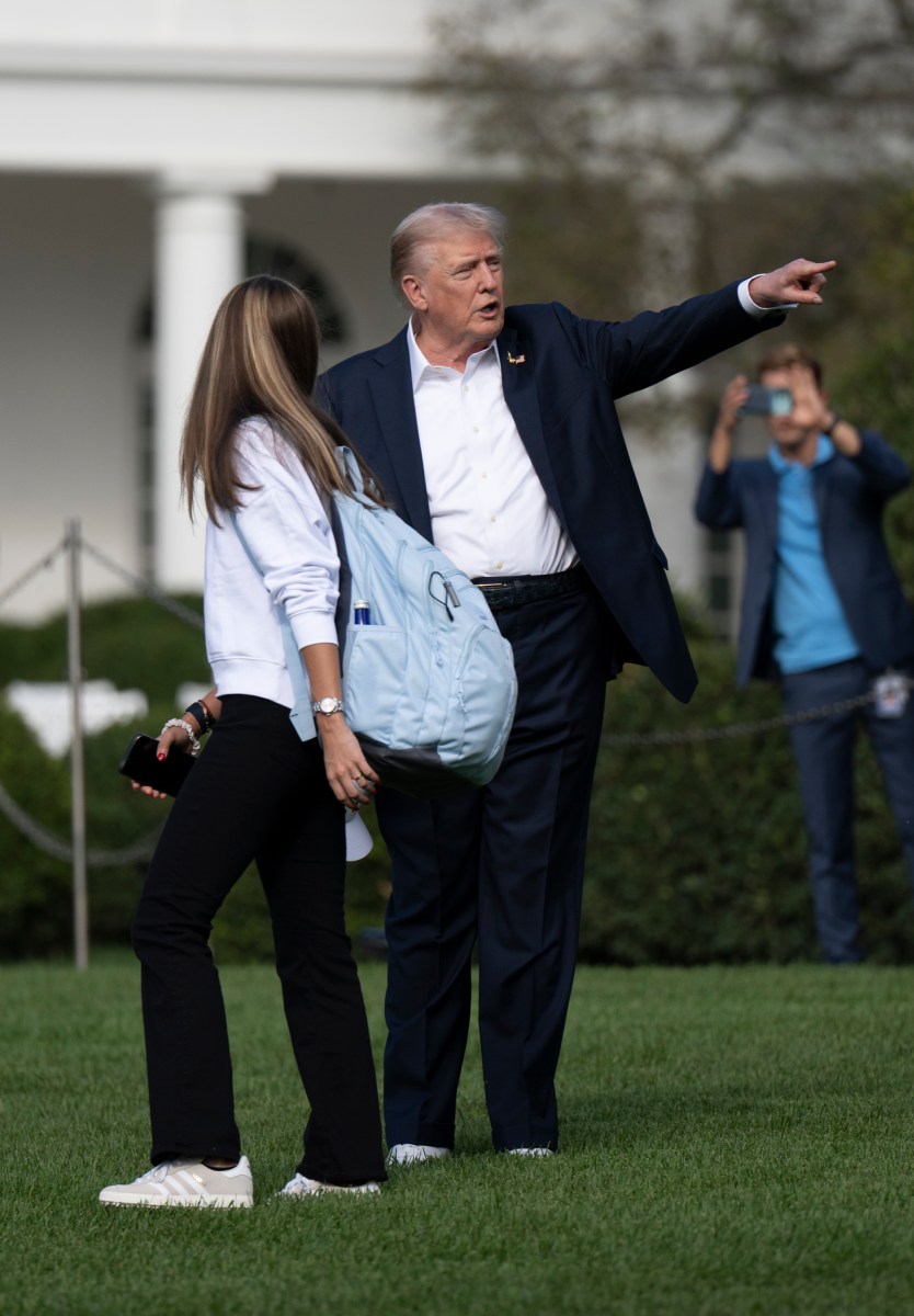 President Donald Trump and Kai Trump board Marine One on the South Lawn of the White House, Friday, September 26, 2025, en route Joint Base Andrews, Maryland. (Official White House Photo by Molly Riley)