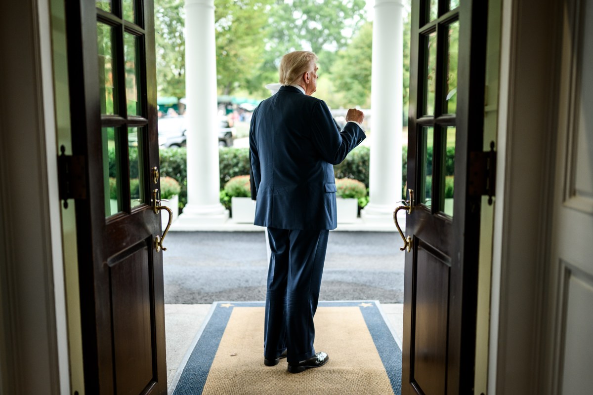 President Donald Trump gestures to members of the media before greeting Israeli Prime Minister Benjamin Netanyahu at the West Wing Lobby of the White House, Monday, September 29, 2025. (Official White House Photo by Daniel Torok)