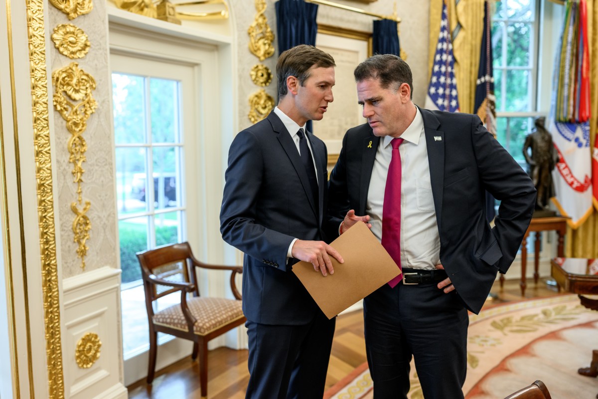 Jared Kushner speaks with Israeli Minister of Strategic Affairs Ron Dermer as President Donald Trump hosts a bilateral meeting with Prime Minister Benjamin Netanyahu of Israel to discuss the U.S. peace plan for Gaza, Monday, September 29, 2025, in the Oval Office. (Official White House Photo by Daniel Torok)