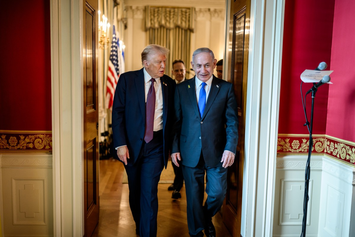 President Donald Trump speaks with Israeli Prime Minister Benjamin Netanyahu after a joint press conference announcing the U.S. peace plan for Gaza, Monday, September 29, 2025, in the State Dining Room of the White House. (Official White House Photo by Daniel Torok)