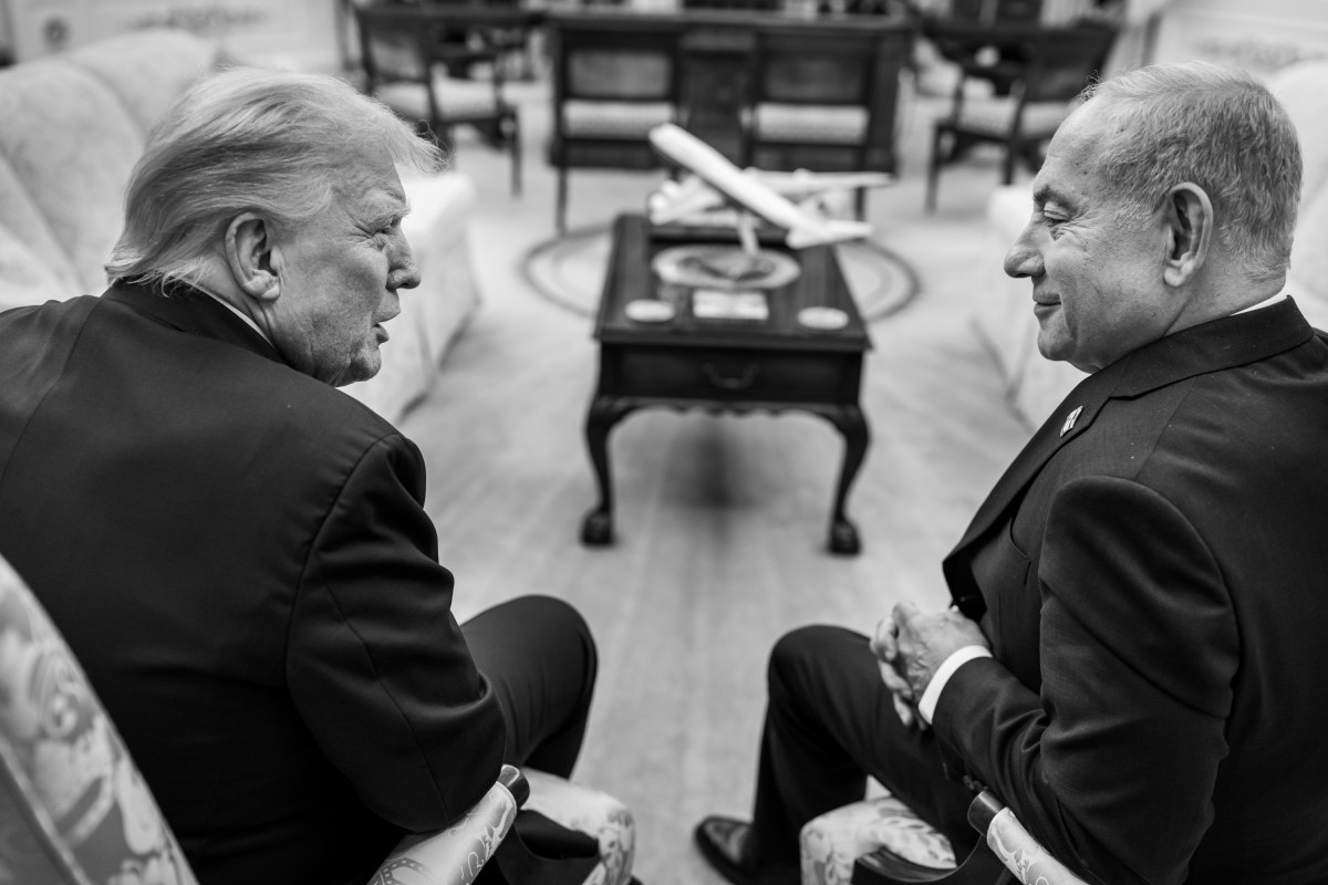 President Donald Trump speaks with Israeli Prime Minister Benjamin Netanyahu in the Oval Office after a joint press conference announcing the U.S. peace plan for Gaza, Monday, September 29, 2025. (Official White House Photo by Daniel Torok)