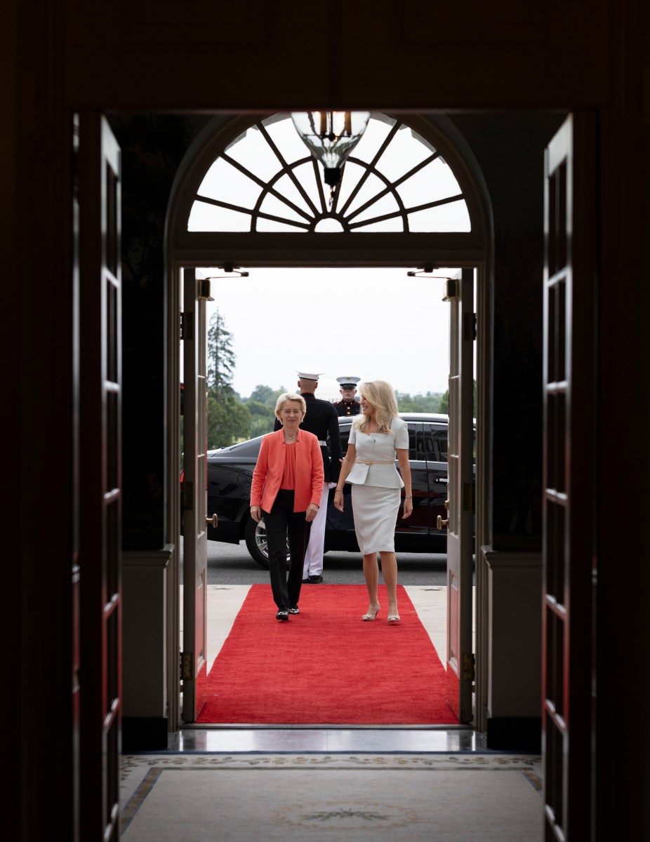 European leaders arrive to the South Portico of the White House and sign the guest book in the Diplomatic Reception Room as they arrive for a meeting with President Donald Trump and Ukraine’s President Volodymyr Zelensky, Monday, August 18, 2025.  (Official White House Photo by Molly Riley)