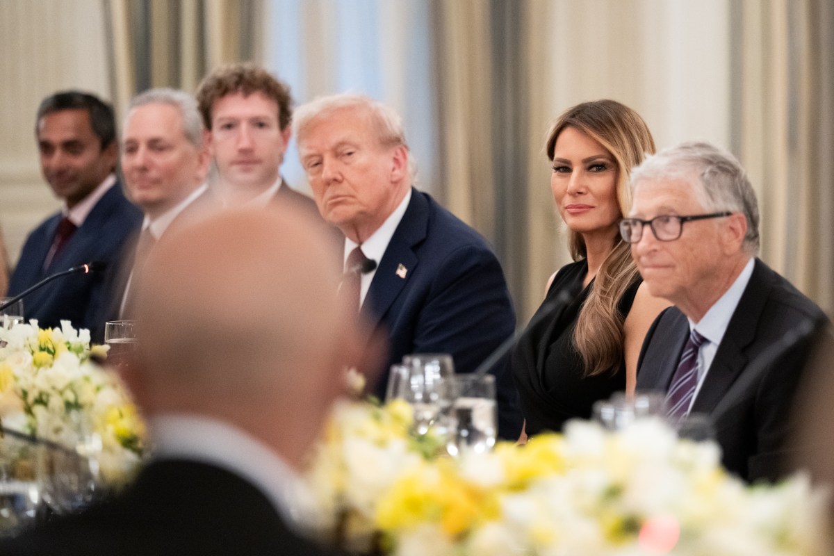 President Donald Trump and First Lady Melania Trump  host business and technology leaders for a dinner in State Dining Room at the White House, Thursday, September 4, 2025. (Official White House Photo by Andrea Hanks)