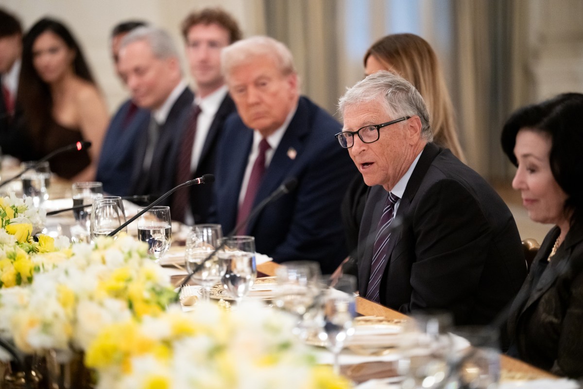 President Donald Trump and First Lady Melania Trump  host business and technology leaders for a dinner in State Dining Room at the White House, Thursday, September 4, 2025. (Official White House Photo by Andrea Hanks)