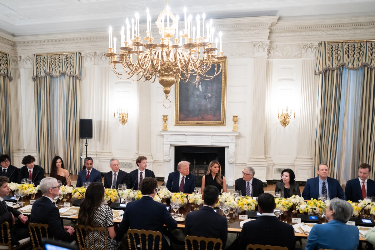 President Donald Trump and First Lady Melania Trump  host business and technology leaders for a dinner in State Dining Room at the White House, Thursday, September 4, 2025. (Official White House Photo by Andrea Hanks)