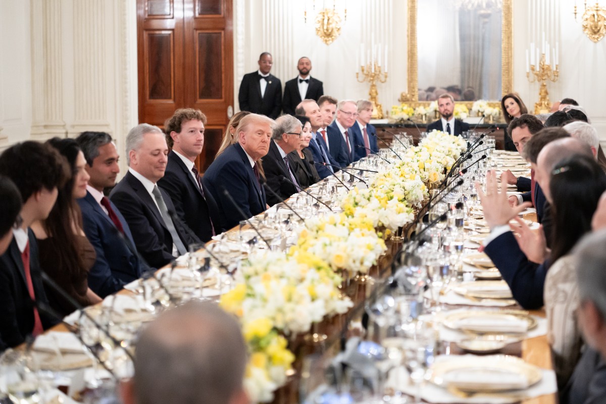 President Donald Trump and First Lady Melania Trump  host business and technology leaders for a dinner in State Dining Room at the White House, Thursday, September 4, 2025. (Official White House Photo by Andrea Hanks)