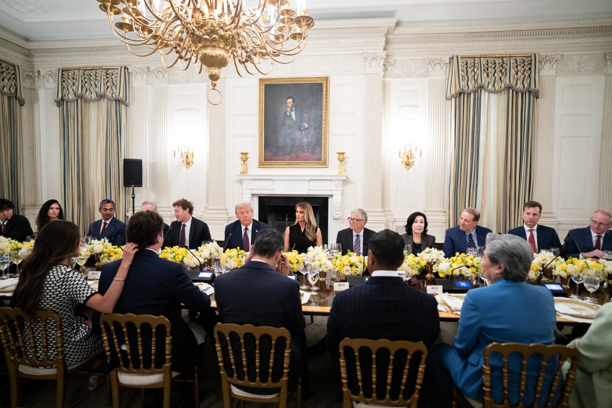 President Donald Trump and First Lady Melania Trump  host business and technology leaders for a dinner in State Dining Room at the White House, Thursday, September 4, 2025. (Official White House Photo by Andrea Hanks)