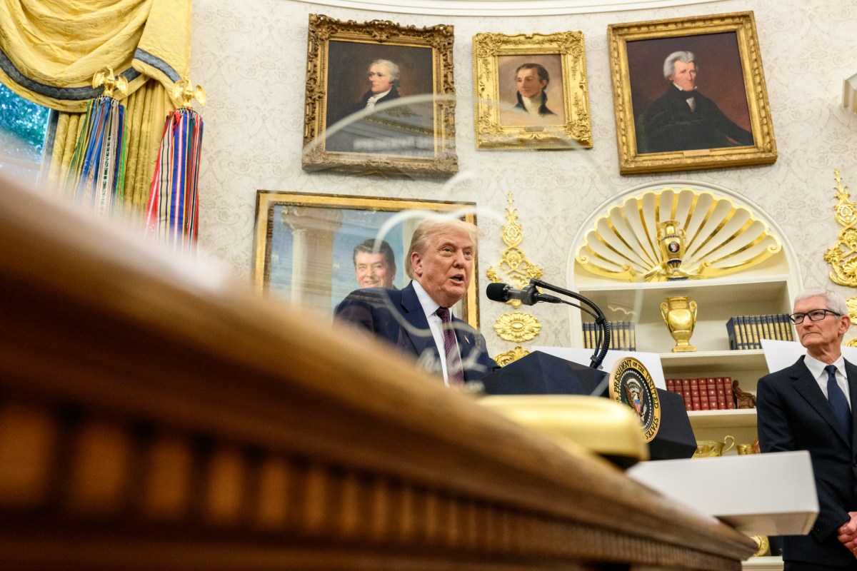President Donald Trump delivers remarks alongside Apple CEO Tim Cook, announcing a $100 billion investment in the U.S., Wednesday, August 6, 2025, in the Oval Office. (Official White House Photo by Daniel Torok)