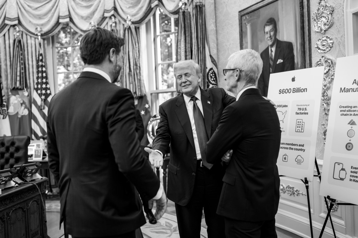 President Donald Trump shakes hands with Apple CEO Tim Cook and Vice President JD Vance after announcing a $100 billion investment in the U.S., Wednesday, August 6, 2025, in the Oval Office. (Official White House Photo by Molly Riley)