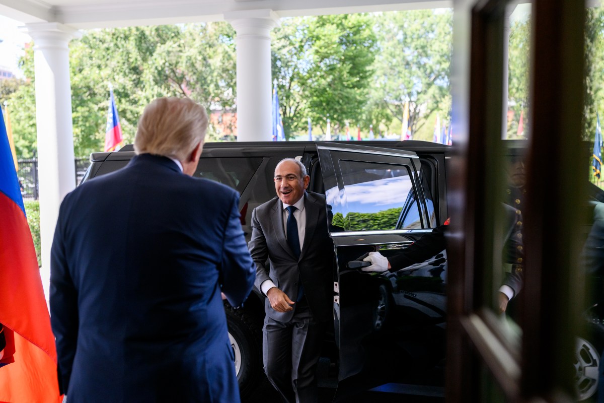 President Donald Trump greets Prime Minister Nikol Pashinyan of Armenia at the West Wing lobby, Friday, August 8, 2025. (Official White House Photo by Daniel Torok)