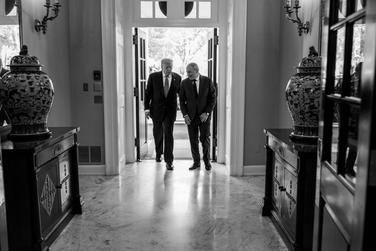 President Donald Trump greets Prime Minister Nikol Pashinyan of Armenia at the West Wing lobby, Friday, August 8, 2025. (Official White House Photo by Daniel Torok)