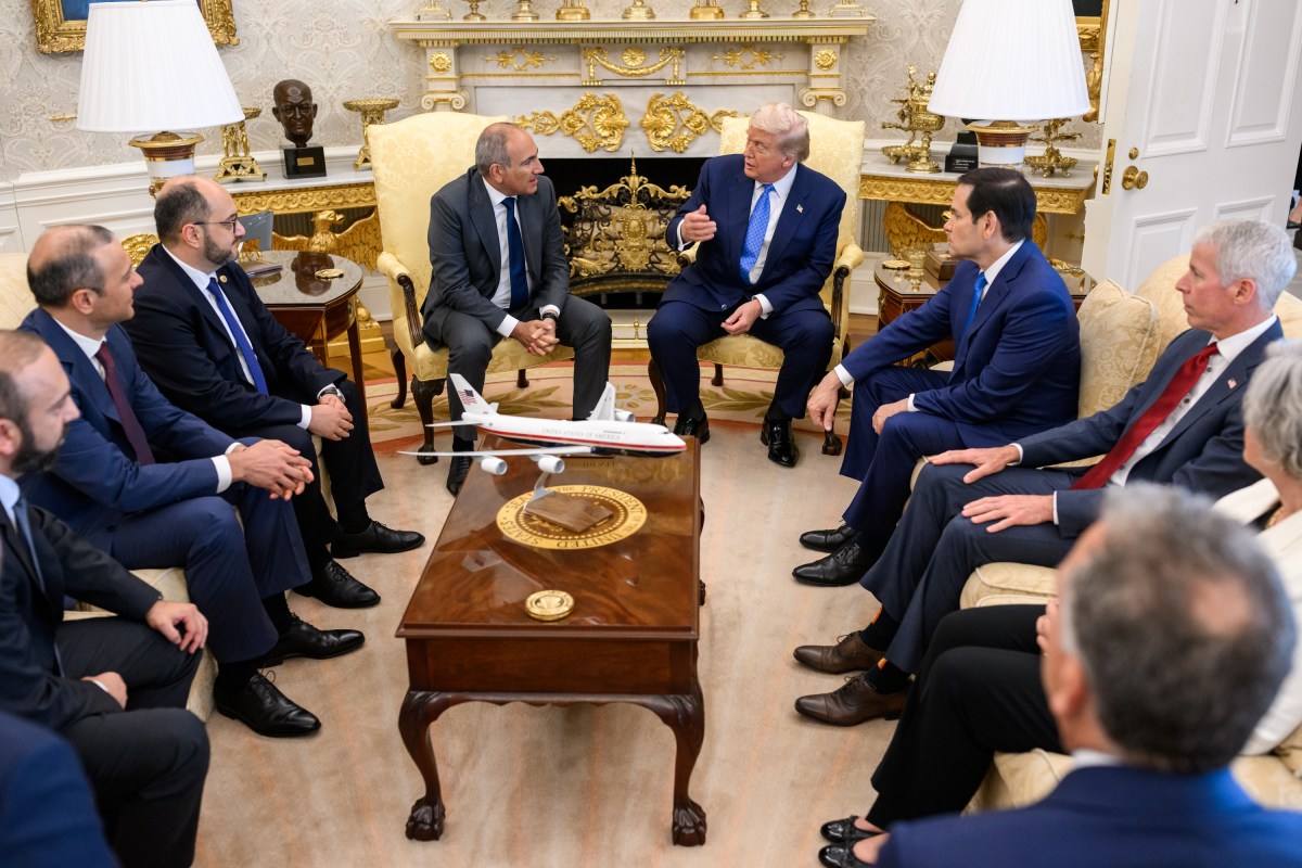President Donald Trump meets with Prime Minister Nikol Pashinyan of Armenia in the Oval Office, Friday, August 8, 2025. (Official White House Photo by Daniel Torok)