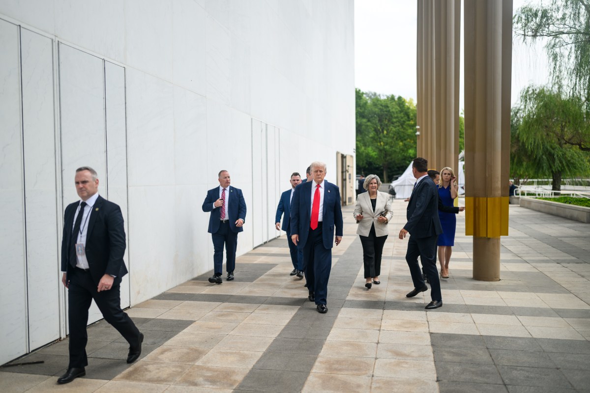 President Donald Trump tours the John F. Kennedy Center for the Performing Arts in Washington, D.C., Wednesday, August 13, 2025. (Official White House Photo by Daniel Torok)