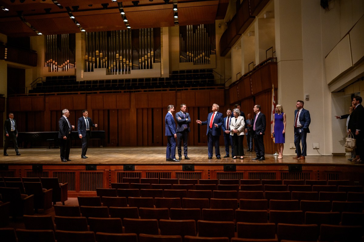 President Donald Trump tours the John F. Kennedy Center for the Performing Arts in Washington, D.C., Wednesday, August 13, 2025. (Official White House Photo by Daniel Torok)