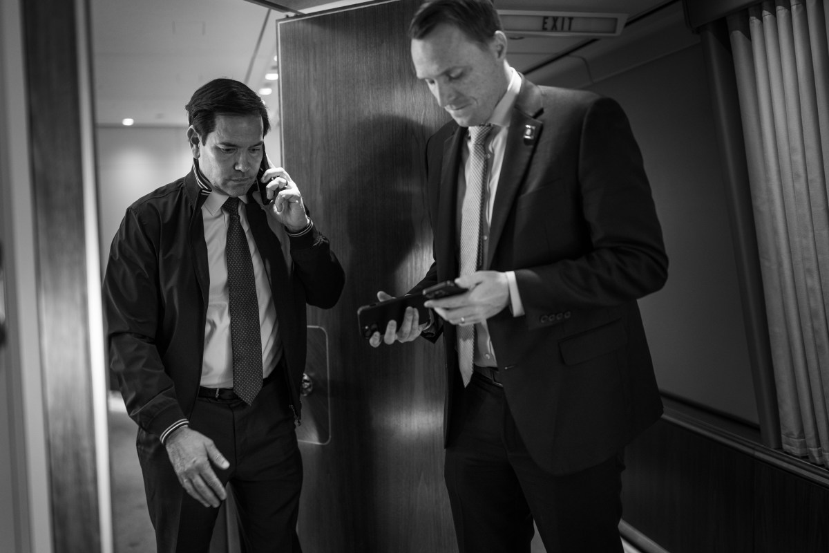 Secretary of Defense Marco Rubio takes a call on board Air Force One, Friday, August 15, 2025, en route to Joint Base Elmendorf Richardson, Alaska for a meeting between President Donald Trump and Russian president Vladimir Putin. (Official White House Photo by Daniel Torok)