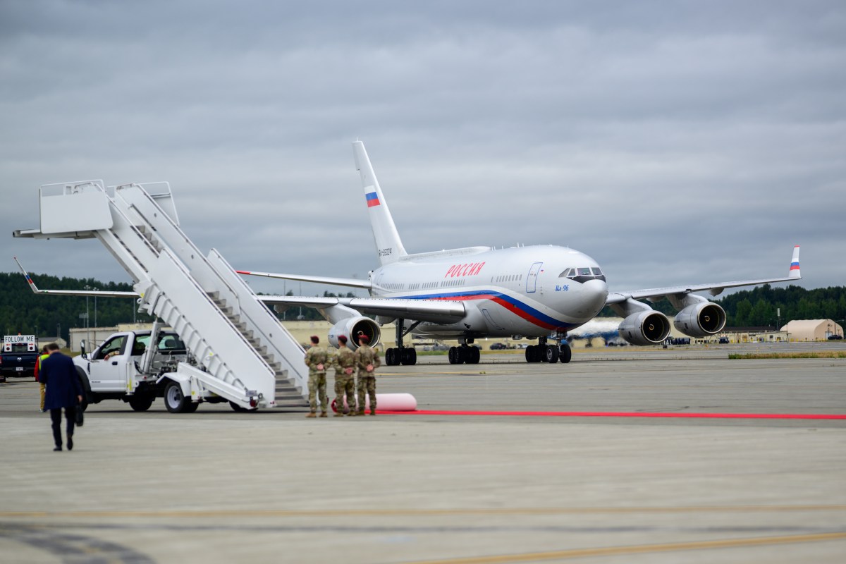 Russian president Vladimir Putin’s plane lands at Joint Base Elmendorf Richardson in Anchorage, Alaska, Friday, August 15, 2025. (Official White House Photo by Daniel Torok)