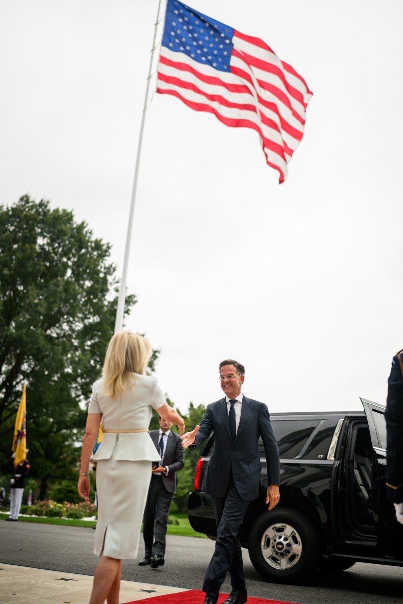 NATO Secretary Mark Rutte arrives to the South Portico of the White House for a meeting with President Donald Trump, Ukraine’s President Volodymyr Zelensky, and other world leaders, Monday, August 18, 2025. (Official White House Photo by Daniel Torok)