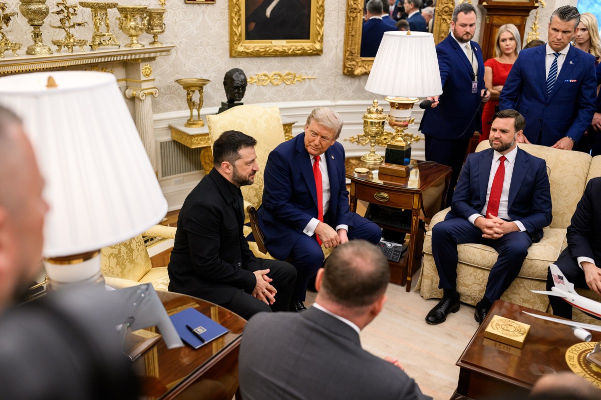 President Donald Trump participates in a bilateral meeting with President Volodymyr Zelenskyy of Ukraine, Monday, August 18, 2025, in the Oval Office. (Official White House Photo by Daniel Torok)